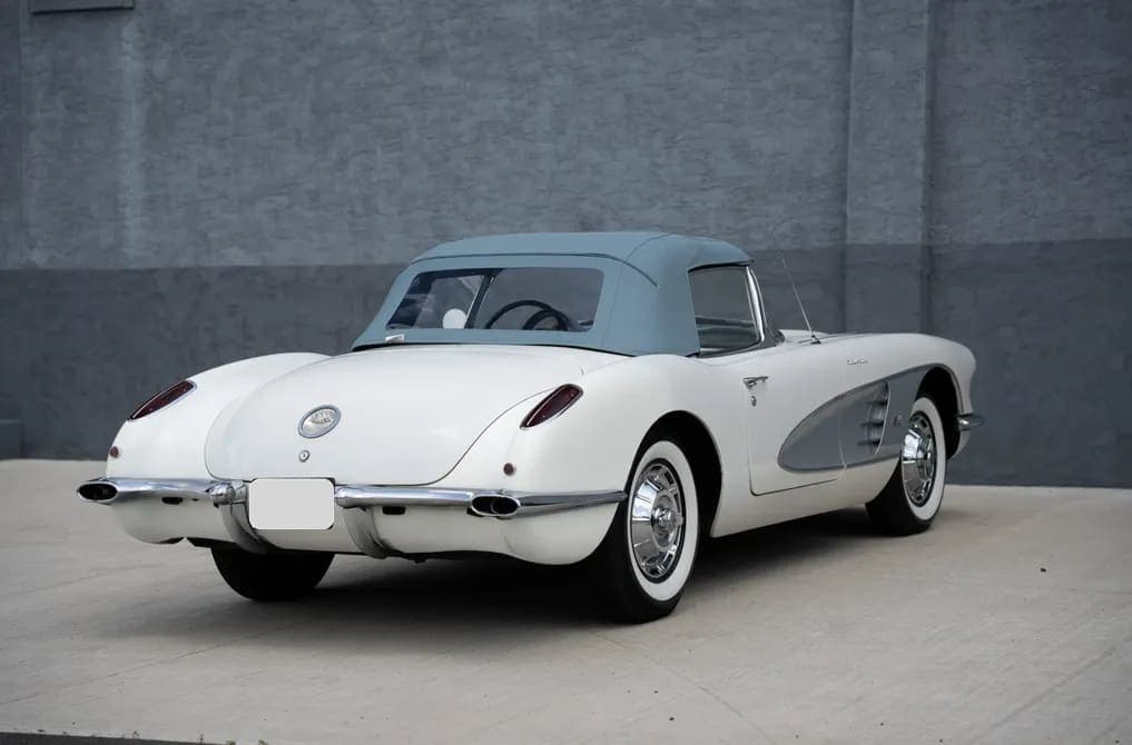 1960 Chevrolet Corvette 283/250 Fuelie, view