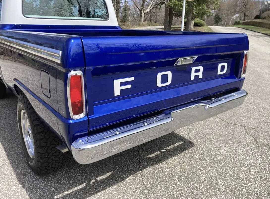 1966 Ford F-100 Custom Cab 4×4, view