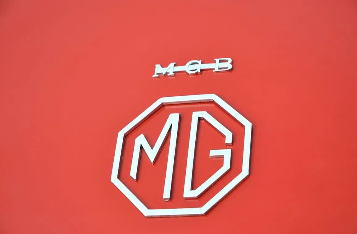 1966 MG MGB Roadster, view