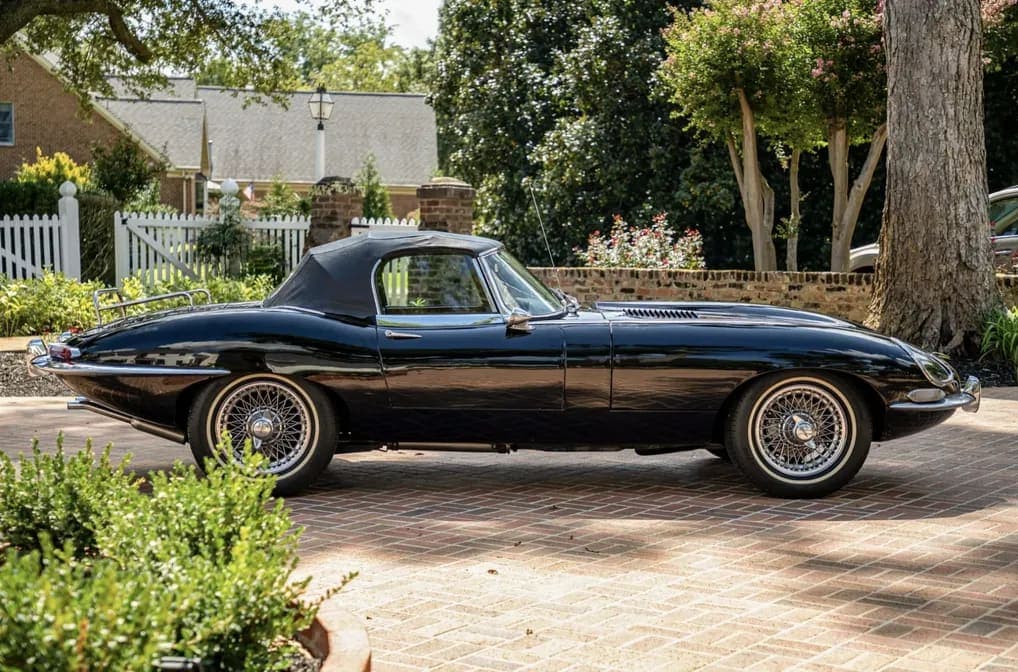 1967 Jaguar XKE Series I 4.2 Roadster, view