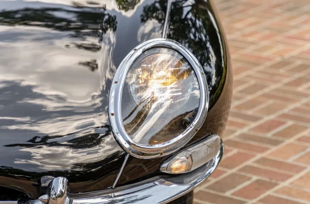 1967 Jaguar XKE Series I 4.2 Roadster, view