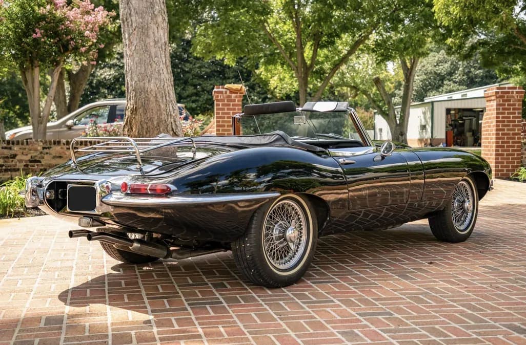1967 Jaguar XKE Series I 4.2 Roadster, view