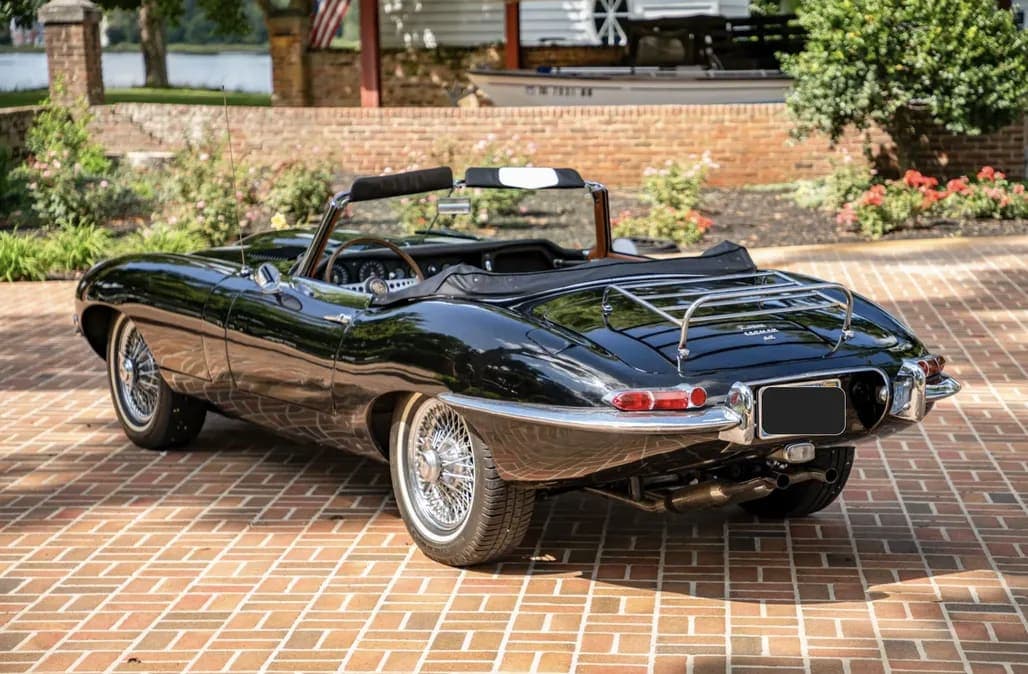 1967 Jaguar XKE Series I 4.2 Roadster, view