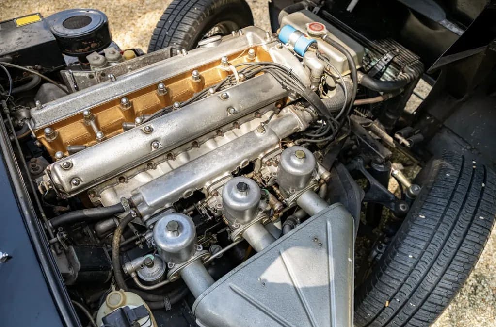 1967 Jaguar XKE Series I 4.2 Roadster, view