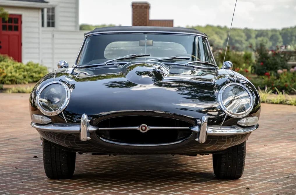 1967 Jaguar XKE Series I 4.2 Roadster, view