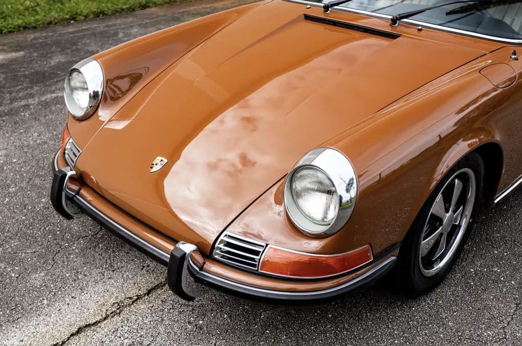 1970 Porsche 911S Coupe, view