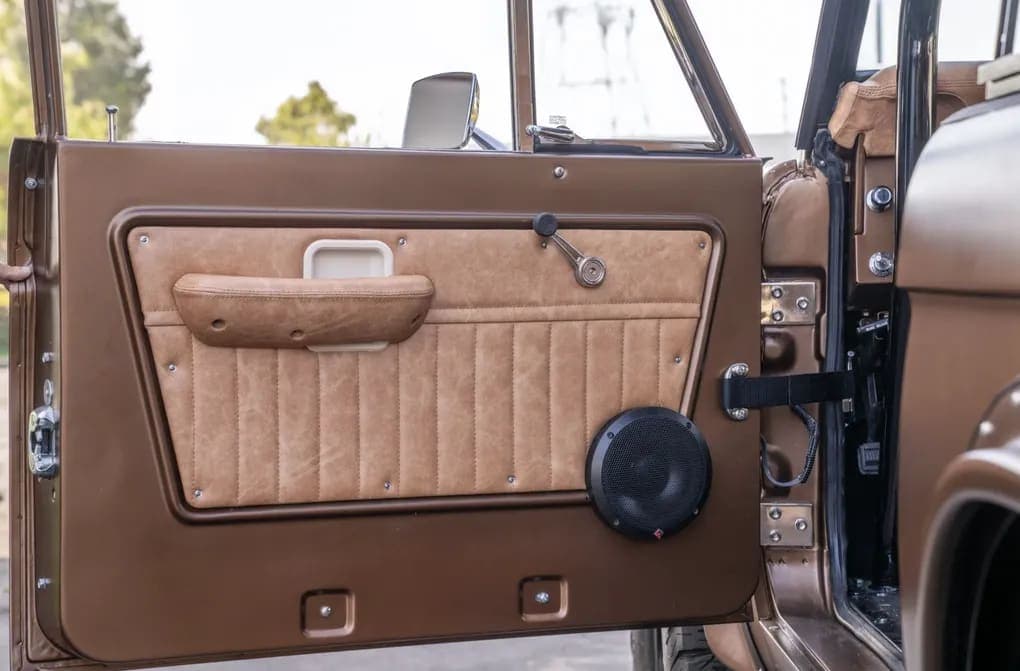 1969 Ford Bronco, view