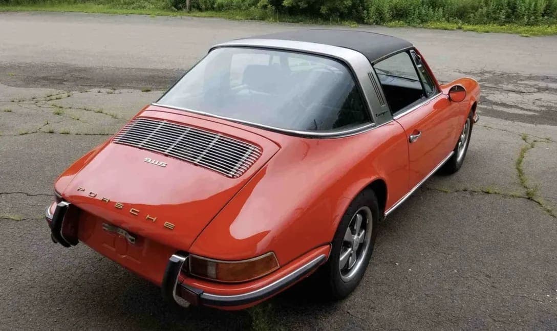 1971 Porsche 911S Targa, view