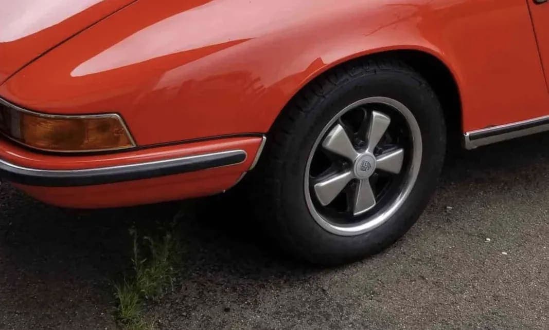 1971 Porsche 911S Targa, view