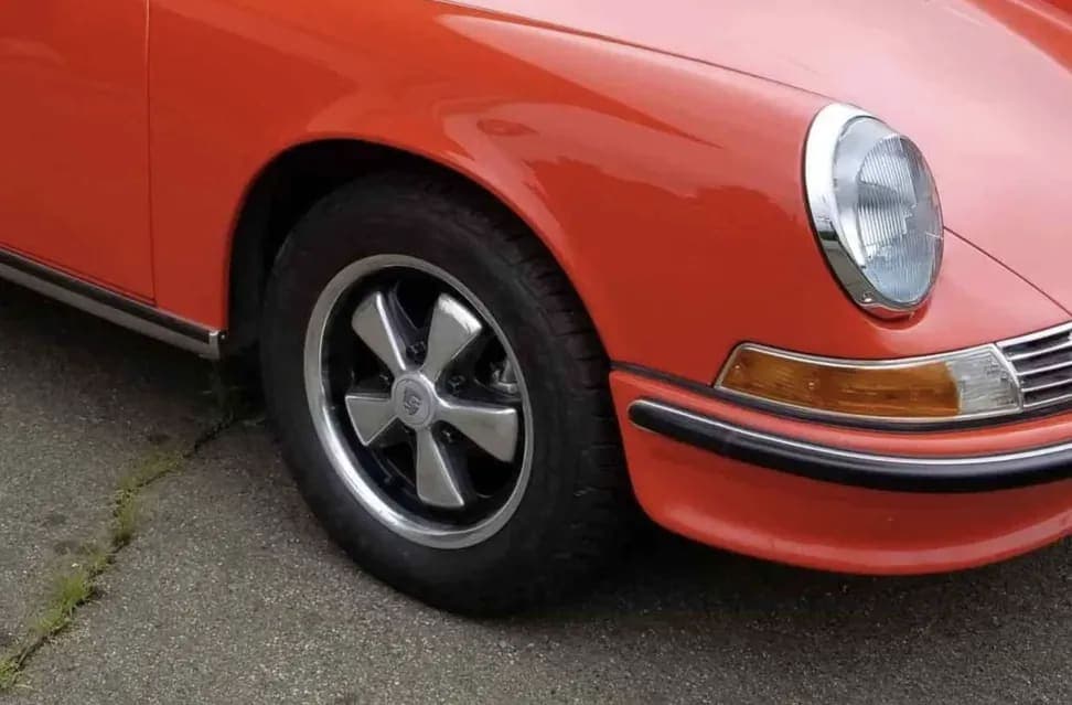 1971 Porsche 911S Targa, view