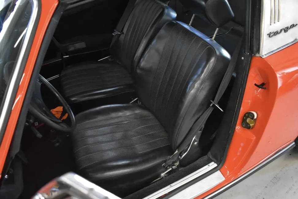 1971 Porsche 911S Targa, view