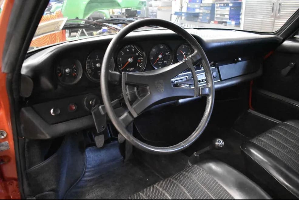 1971 Porsche 911S Targa, view