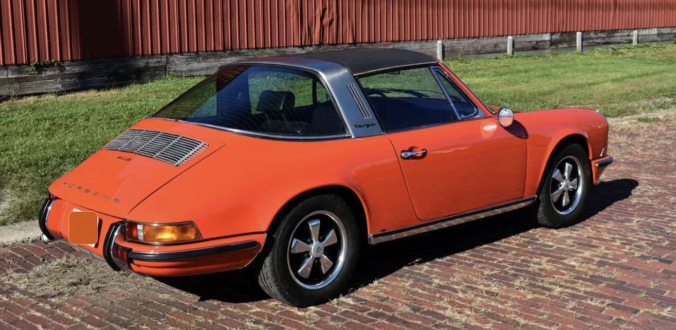 1971 Porsche 911S Targa, view
