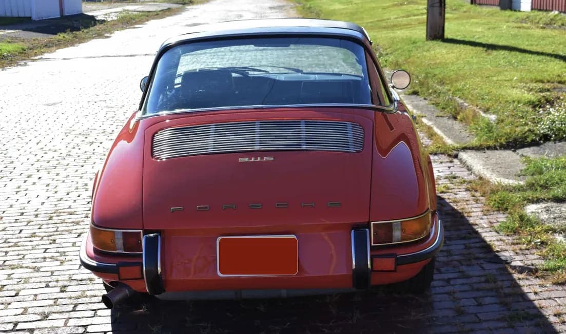 1971 Porsche 911S Targa, view