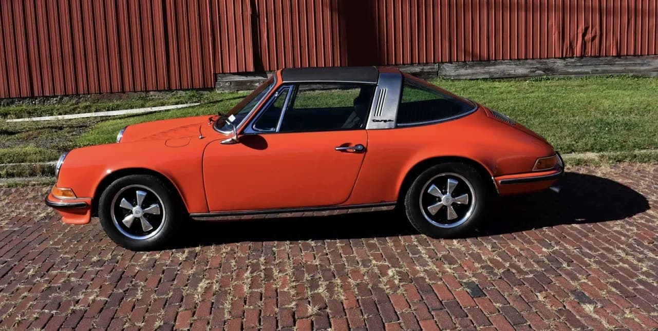 1971 Porsche 911S Targa, view