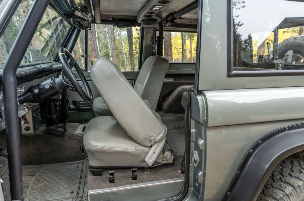 1972 Ford Bronco 302 5-Speed, view