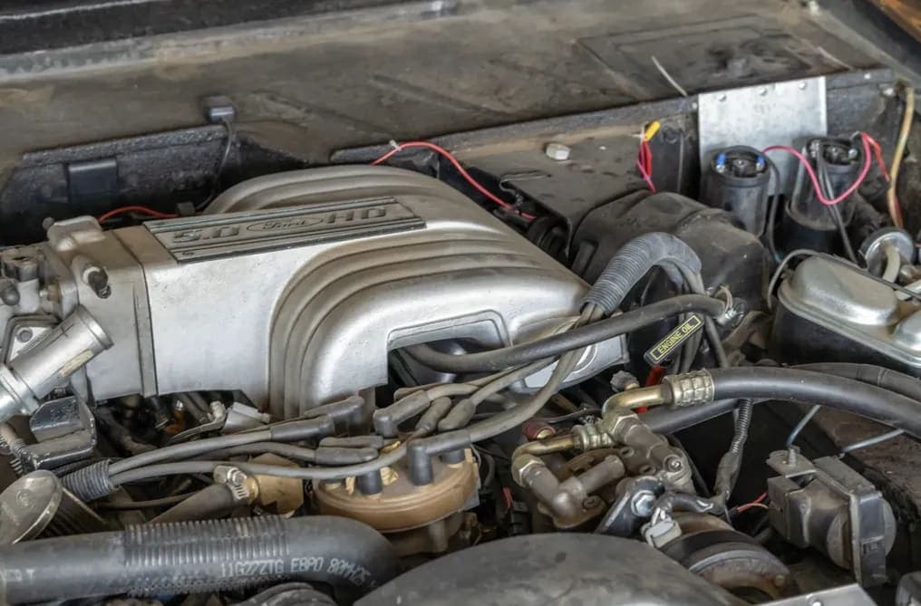 1972 Ford Bronco 302 5-Speed, view