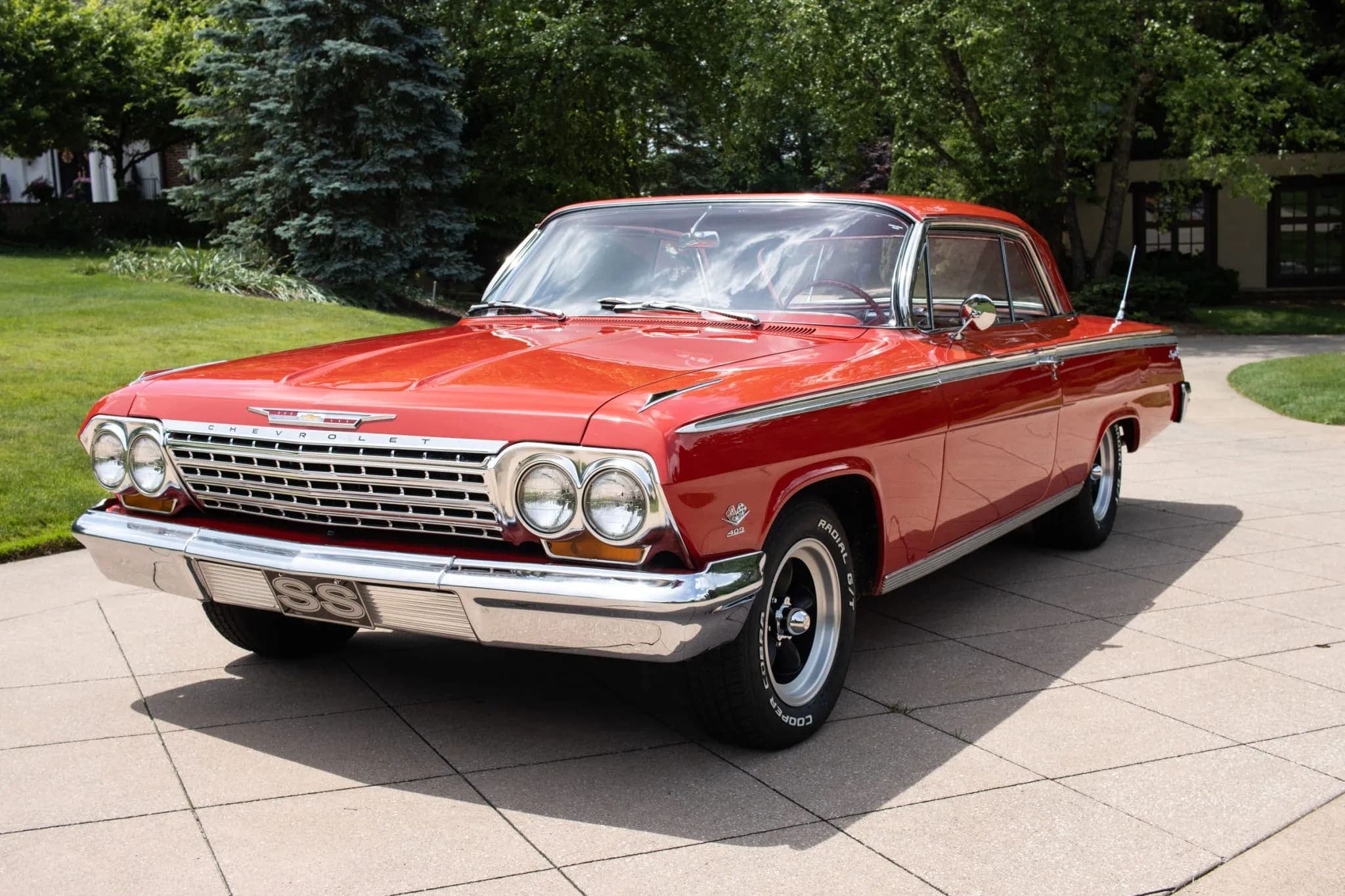 1962 Chevrolet Impala SS Sport Coupe, view 1