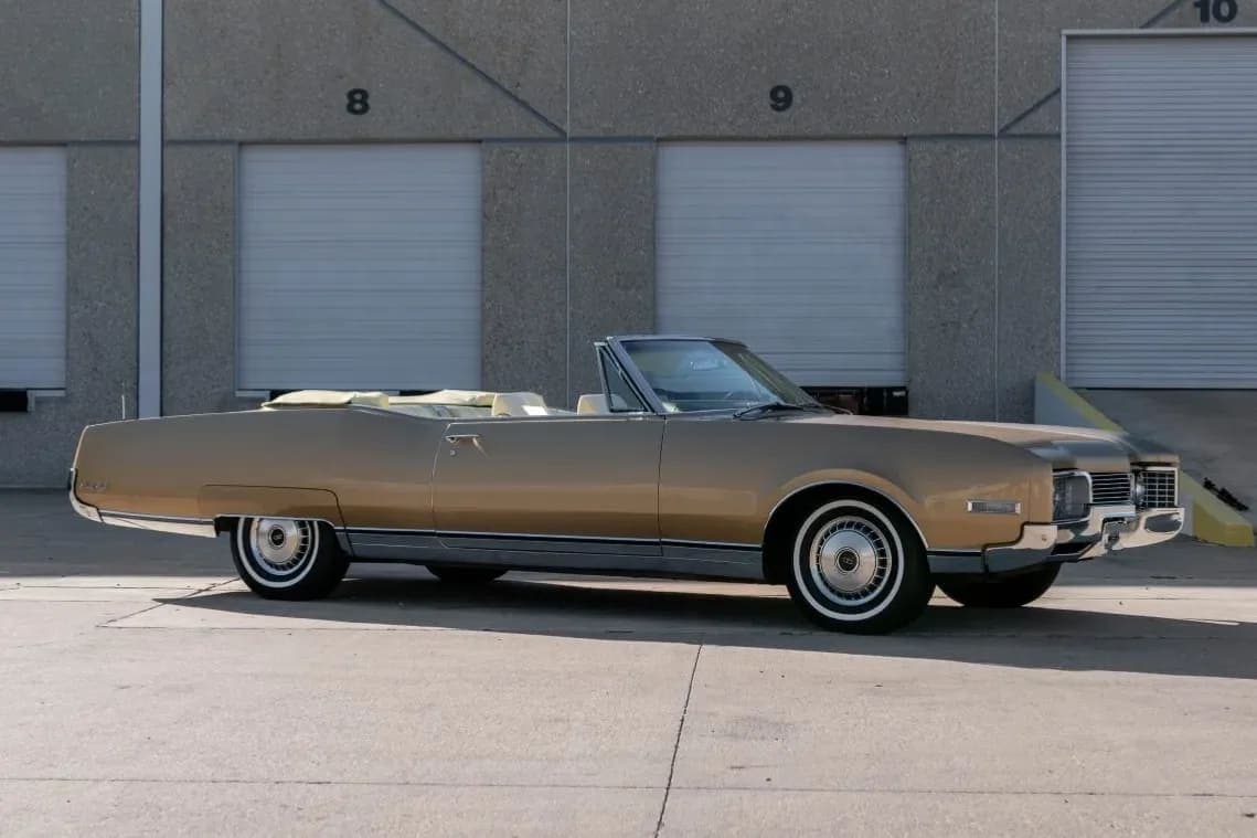 1967 Oldsmobile 98 Convertible, view