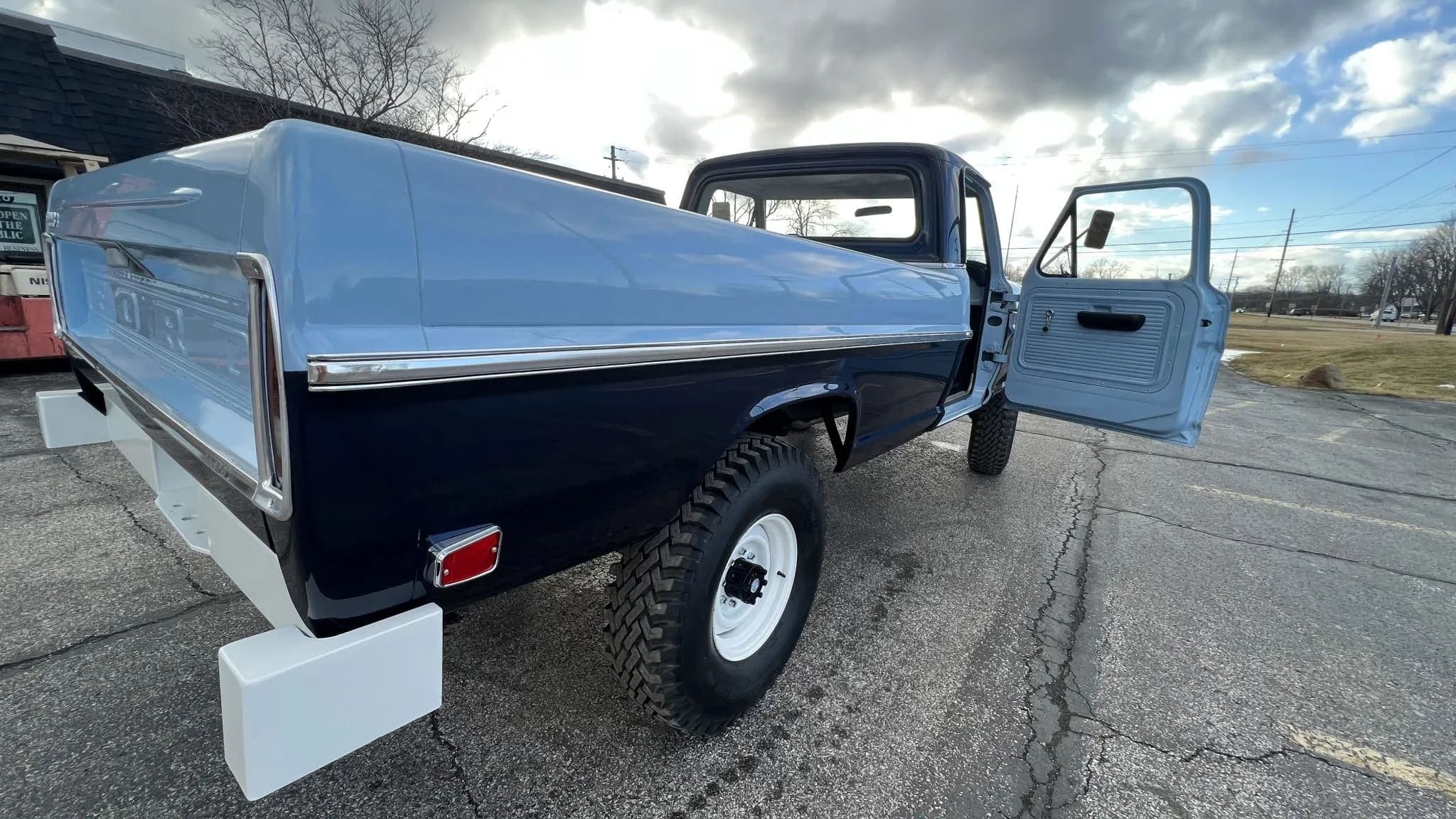 1968 Ford F250 4x4, view